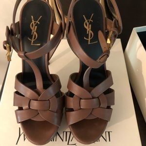 YSL Heels like new